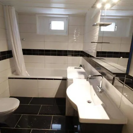 Private In The Big House *