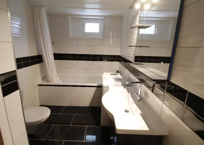 Private In The Big House *